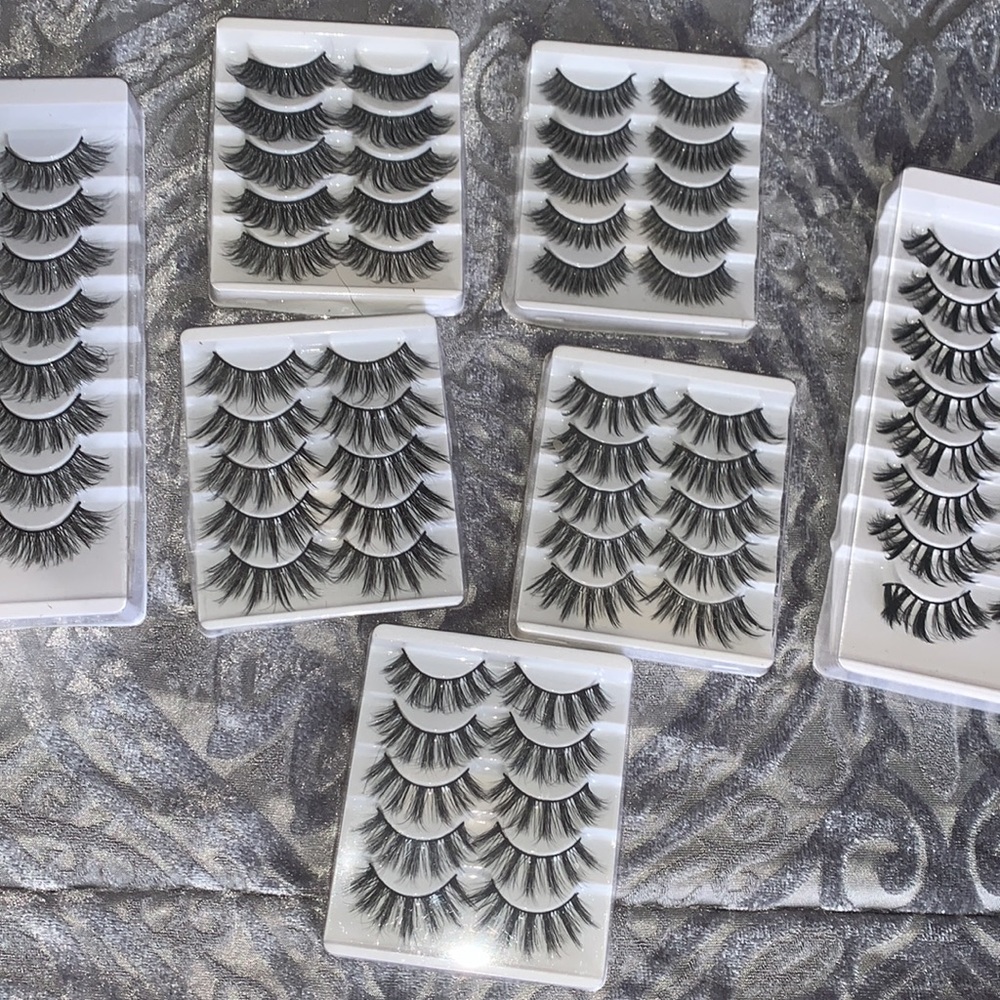 Lashes (Bundle) - Picture 4 of 5